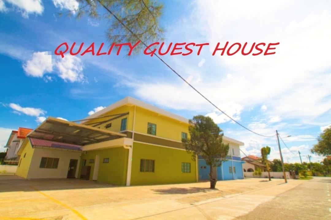 Quality Guest House Kuantan Exteriör bild